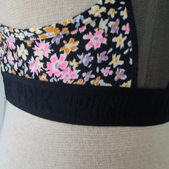 2/$20 PINK Active Ultimate Lightly Lined Sports Bra S - Picture 4 of 6